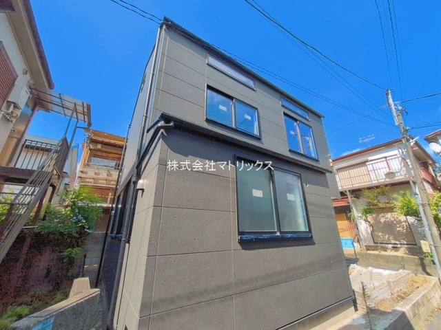 板橋区東新町2丁目　ZEH水準×ロフト付　フルリノベ住宅の外観