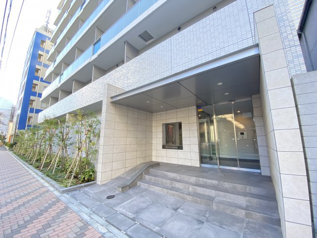 【エントランス】