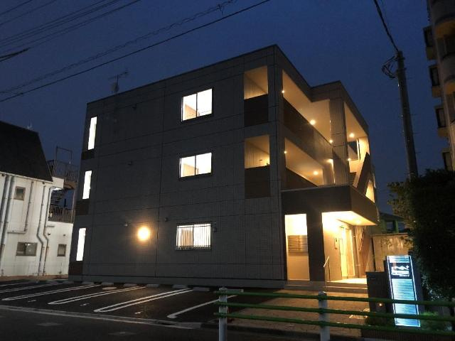 エスペランサの外観|外観写真（夜）