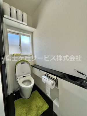 【トイレ】 | 浜松市中央区下石田町 中古住宅 | 2階トイレ