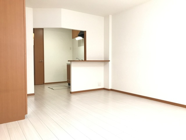 【居間・リビング】 | シャイン妙音【名古屋市賃貸・オートロック付】