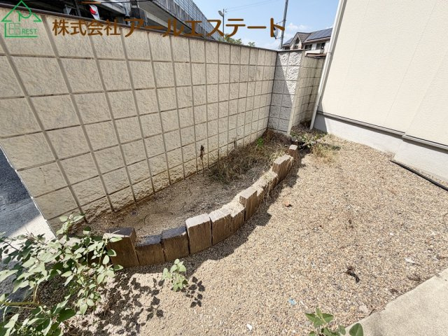 姫路市御国野町深志野　　中古戸建の庭