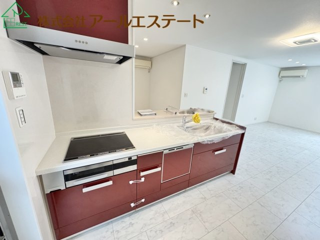 姫路市御国野町深志野　　中古戸建のキッチン