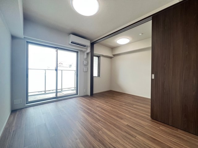 Ｊ．ＧＲＡＮ　Ｃｏｕｒｔ京町堀の居間・リビング