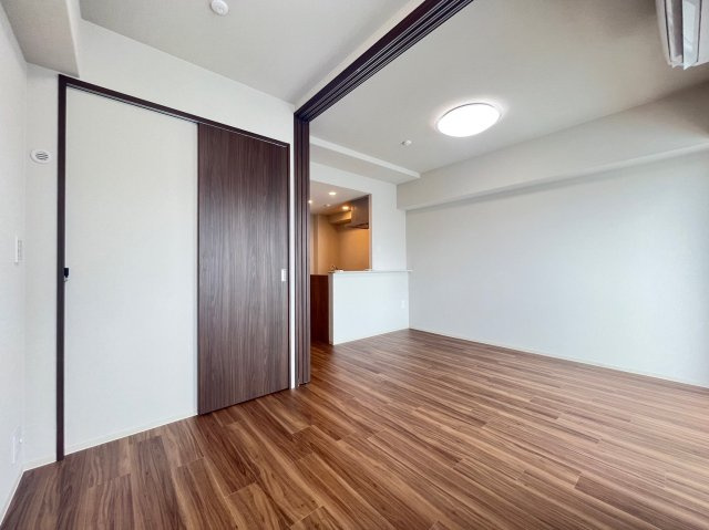 Ｊ．ＧＲＡＮ　Ｃｏｕｒｔ京町堀の洋室
