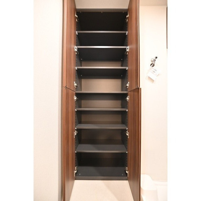 レアライズ西日暮里ノースの内装