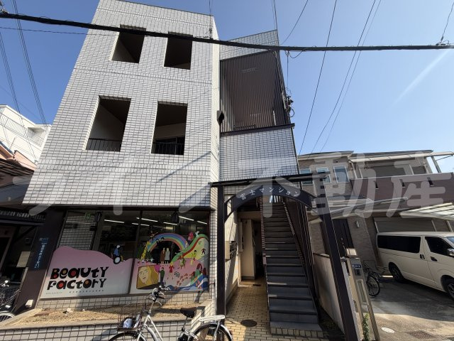 富士マンションの外観