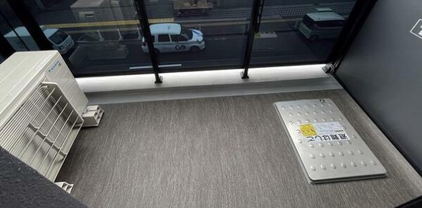 横浜市中区長者町４丁目の賃貸マンションのバルコニー