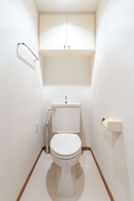 目白台ガーデンのトイレ|※写真は同タイプ住戸です。