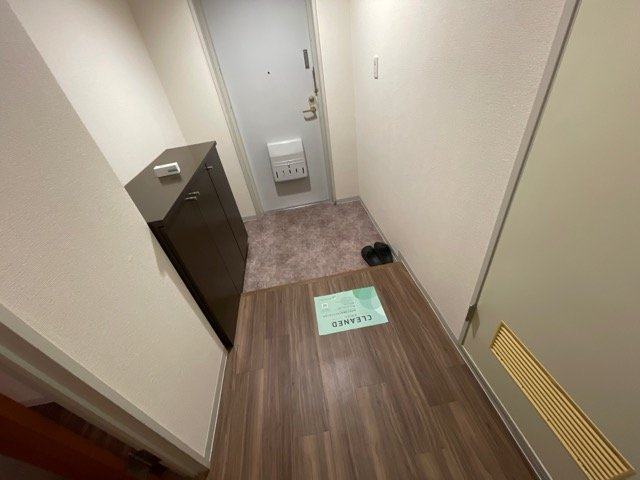成加パラシオンの玄関