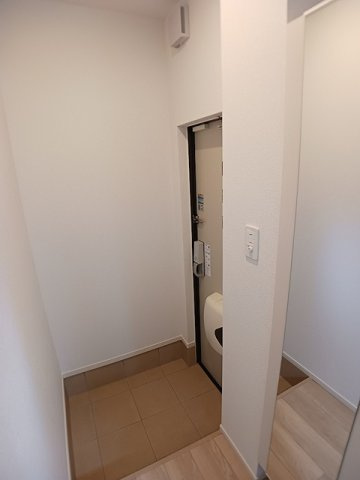 Ａ－１（エーワン）の玄関