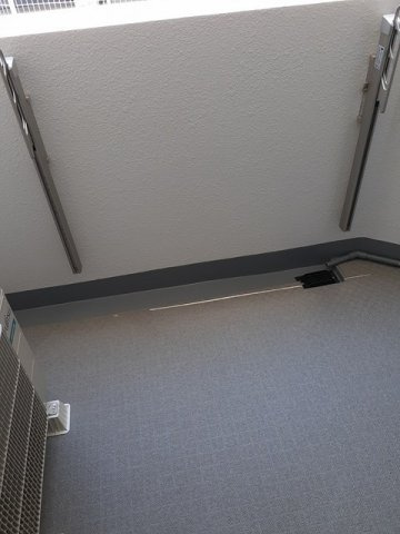 ドミール中野南台のバルコニー
