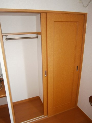 レオパレスフィオローナの内装
