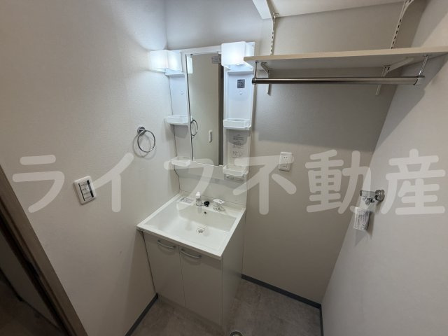 エステートピアコーワの独立洗面台|独立洗面化粧台が付いています