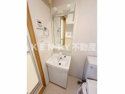 【洗面所】 | プレール・ドゥーク品川御殿山 | 忙しい朝には欠かせない洗面所です