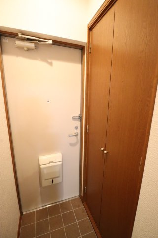 アリス広尾の玄関