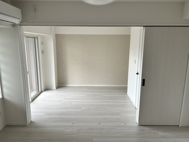 アルカーデンタワー入谷の洋室