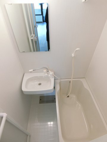 日興パレス三番町の洗面所