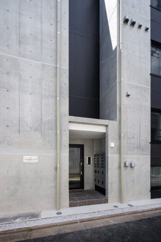 プロス千歳烏山（事業用）のエントランス
