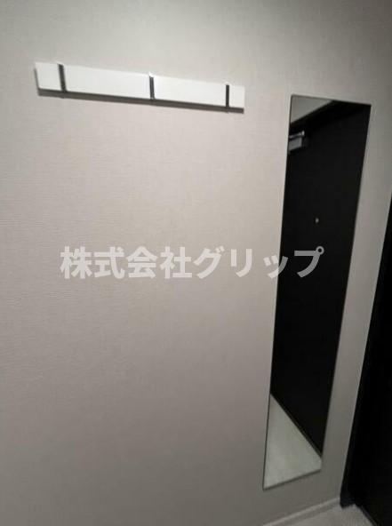横浜市中区長者町４丁目の賃貸マンションの玄関