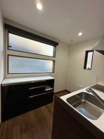 足立区西加平２丁目のアパートのキッチン