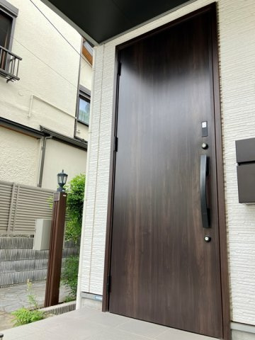 天沼戸建のエントランス