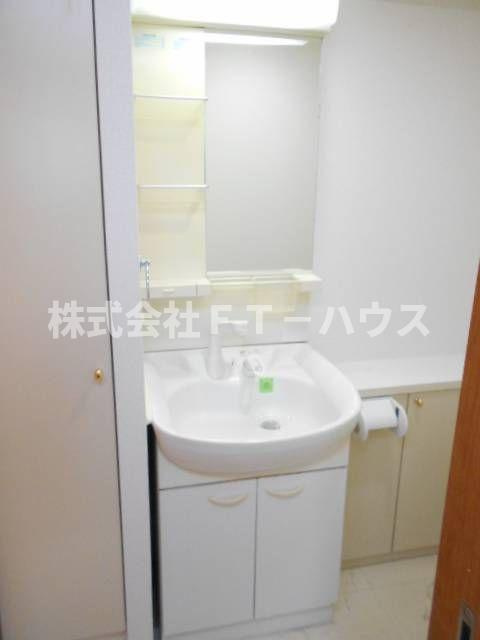 エバーグリーンの独立洗面台
