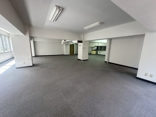 銀友ビル