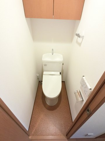 浦安市当代島１丁目の賃貸マンションのトイレ