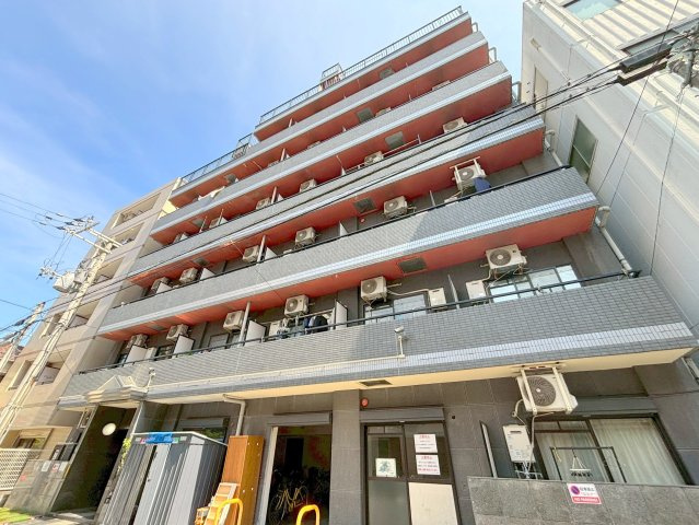 クオーレ十三東の外観