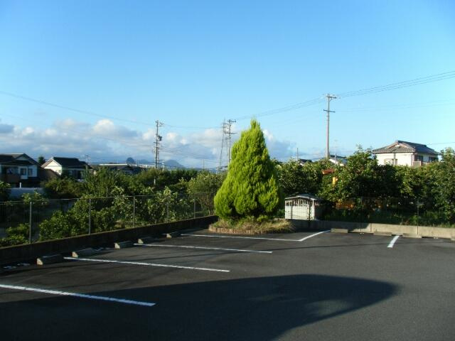 【駐車場】 | ブライトタイムⅡ