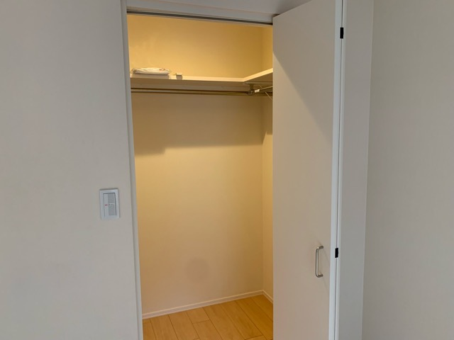 三鷹市上連雀３丁目の賃貸マンションの収納