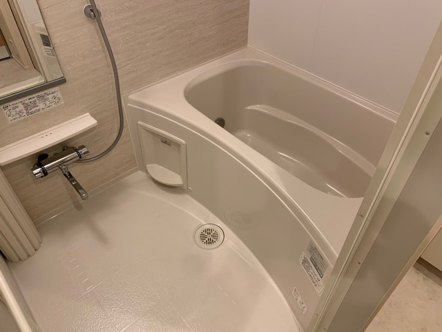 三鷹市上連雀３丁目の賃貸マンションの浴室