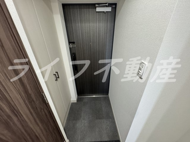 アドバンス大阪メルディアの玄関|落ち着いた玄関です
