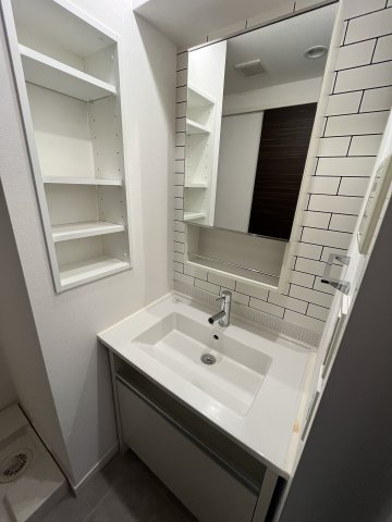 ADW Residence 西新宿の洗面所