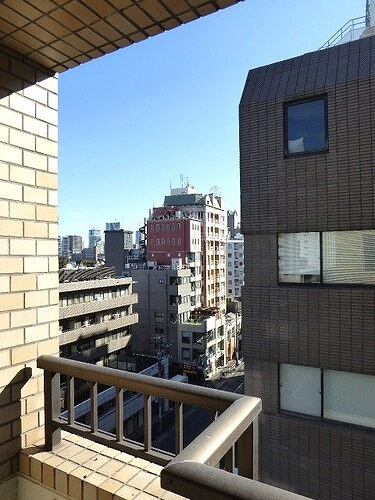 ライオンズマンション南青山のその他|室外機置き場からの眺望　※前回募集時2022年11月撮影