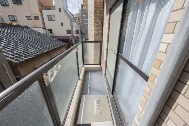 AP321 日神パレステージ御徒町 303のバルコニー|



