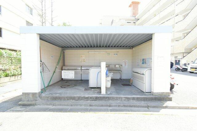 ラ・プリメーラのその他共用部分|ゴミストッカーです