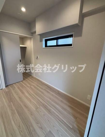 横浜市中区長者町４丁目の賃貸マンションの洋室