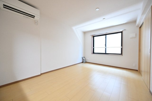 ＣＥＮＴＲＡＬ　ＧＡＲＤＥＮ　ＲＥＳＩＤＥＮＣＥ　ＴＯＫＹＯの居間・リビング