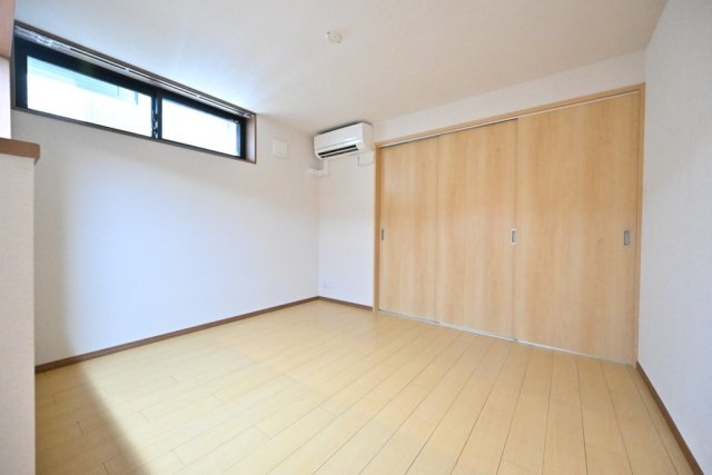 ＣＥＮＴＲＡＬ　ＧＡＲＤＥＮ　ＲＥＳＩＤＥＮＣＥ　ＴＯＫＹＯの居間・リビング