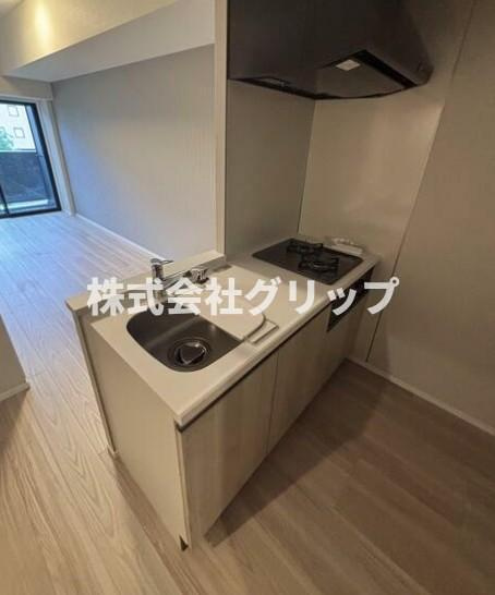 横浜市中区長者町４丁目の賃貸マンションのキッチン
