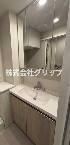 横浜市中区長者町４丁目の賃貸マンションの独立洗面台