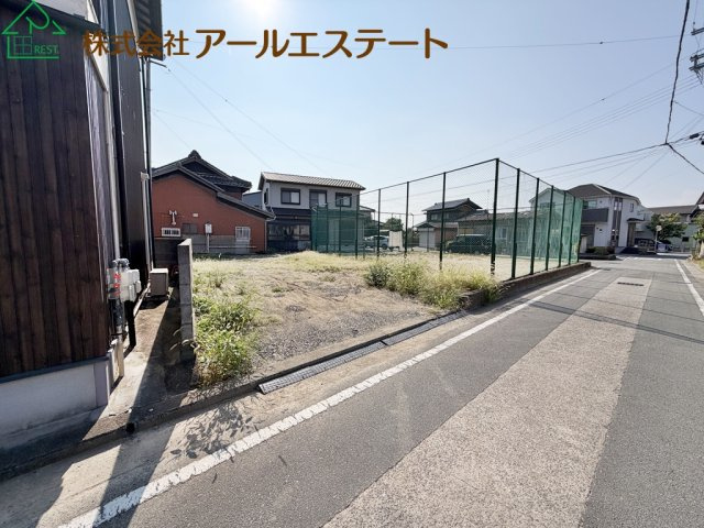 加古川市加古川町大野　　JR「日岡駅」徒歩5分の前面道路含む現地写真