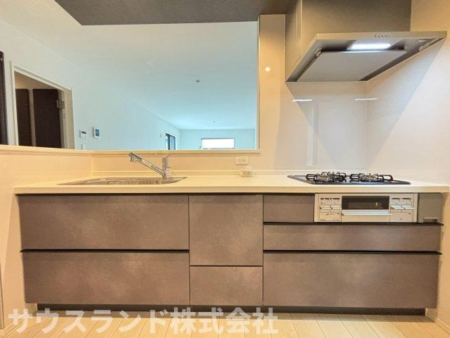 八王子市四谷町2期　のキッチン|心と体を満たす、美味しさと温かさがここにある。