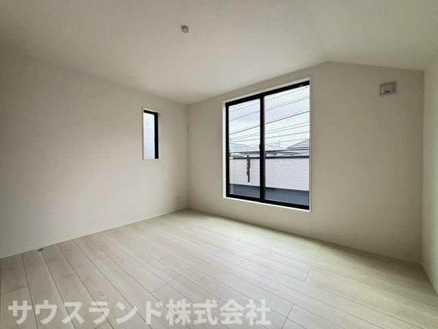八王子市四谷町2期　の洋室|お子様にとっての初めての「自分だけの部屋」ベットや勉強机も楽に置けます。