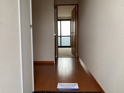 レオパレスルナ　ルミエール与野の玄関