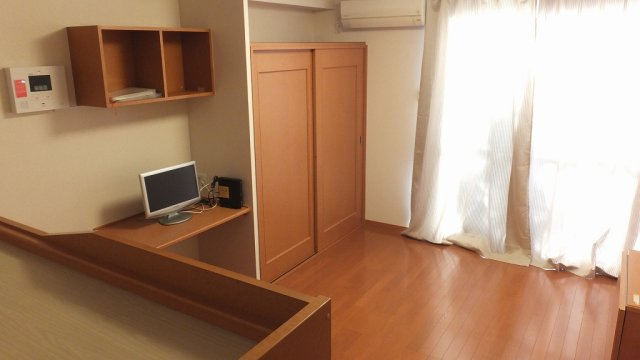 レオパレスミチトの居間・リビング|家具家電設置済みです。