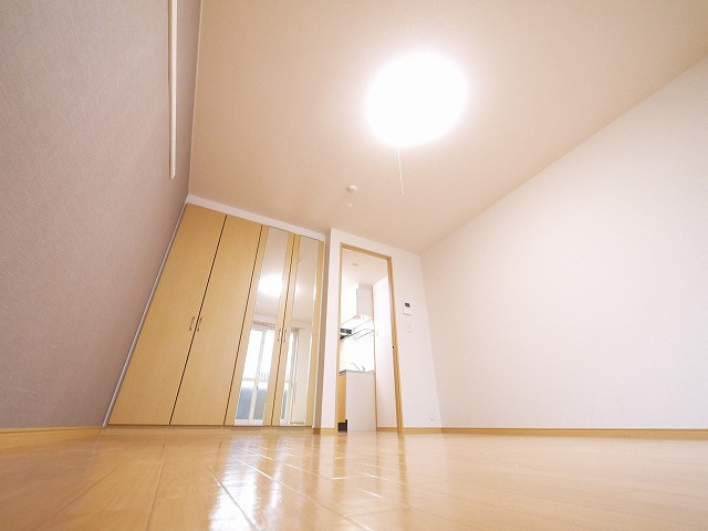 カモミール喜光の洋室