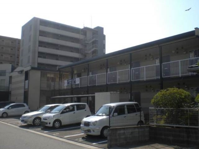 レオパレス花畑の外観
